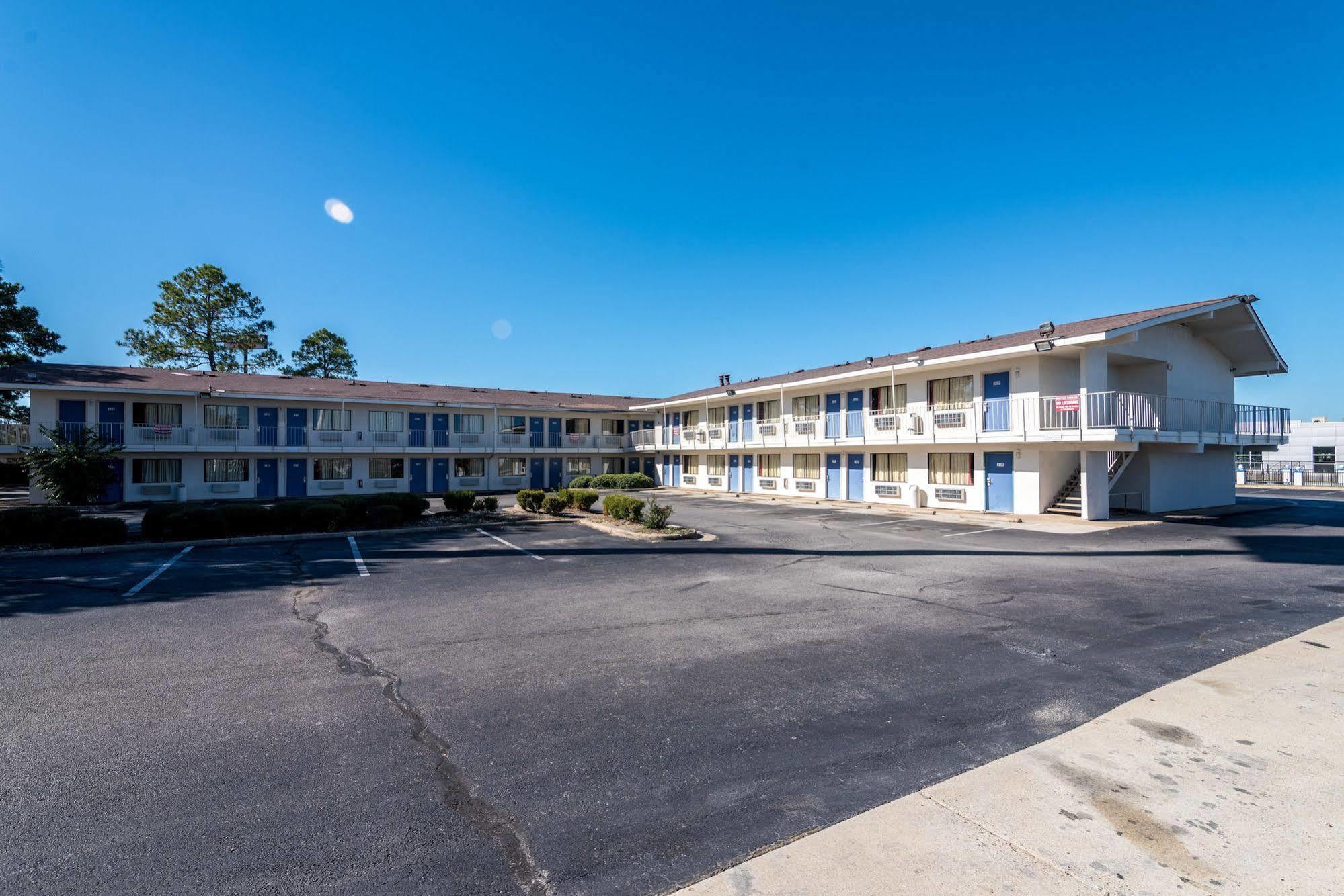 Rodeway Inn Montgomery Exteriér fotografie