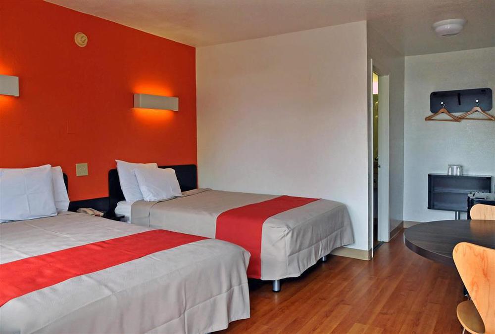 Rodeway Inn Montgomery Pokoj fotografie